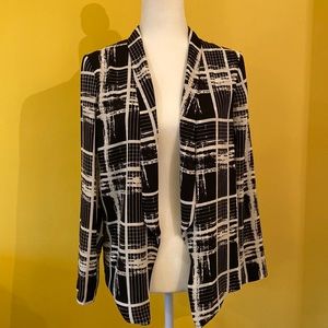 Lush black and white patterned lightweight cardigan jacket